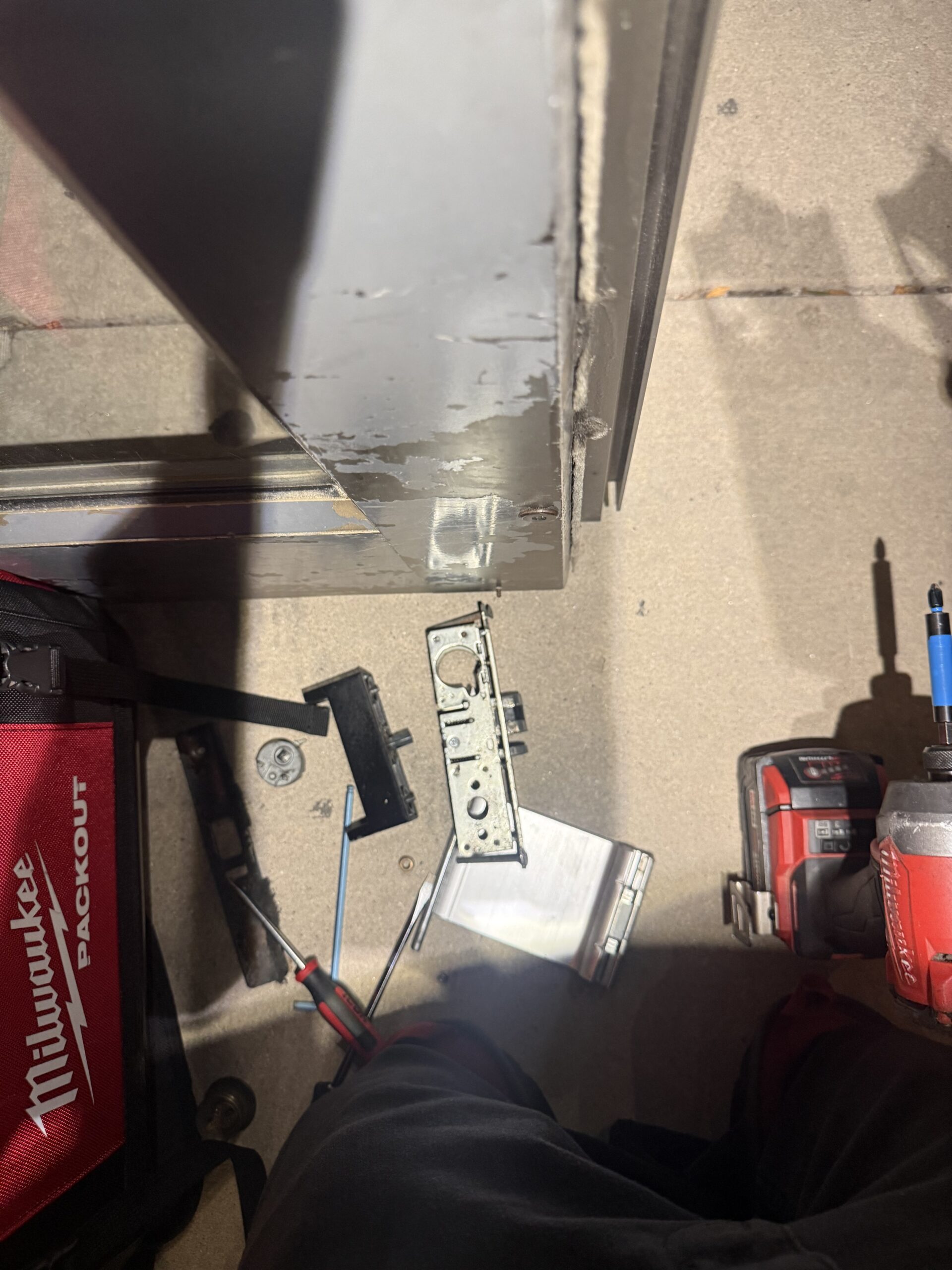 Residential locksmith service and lock repair in Cicero Illinois
